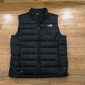The North Face Men's Jet Black Quilted Vest